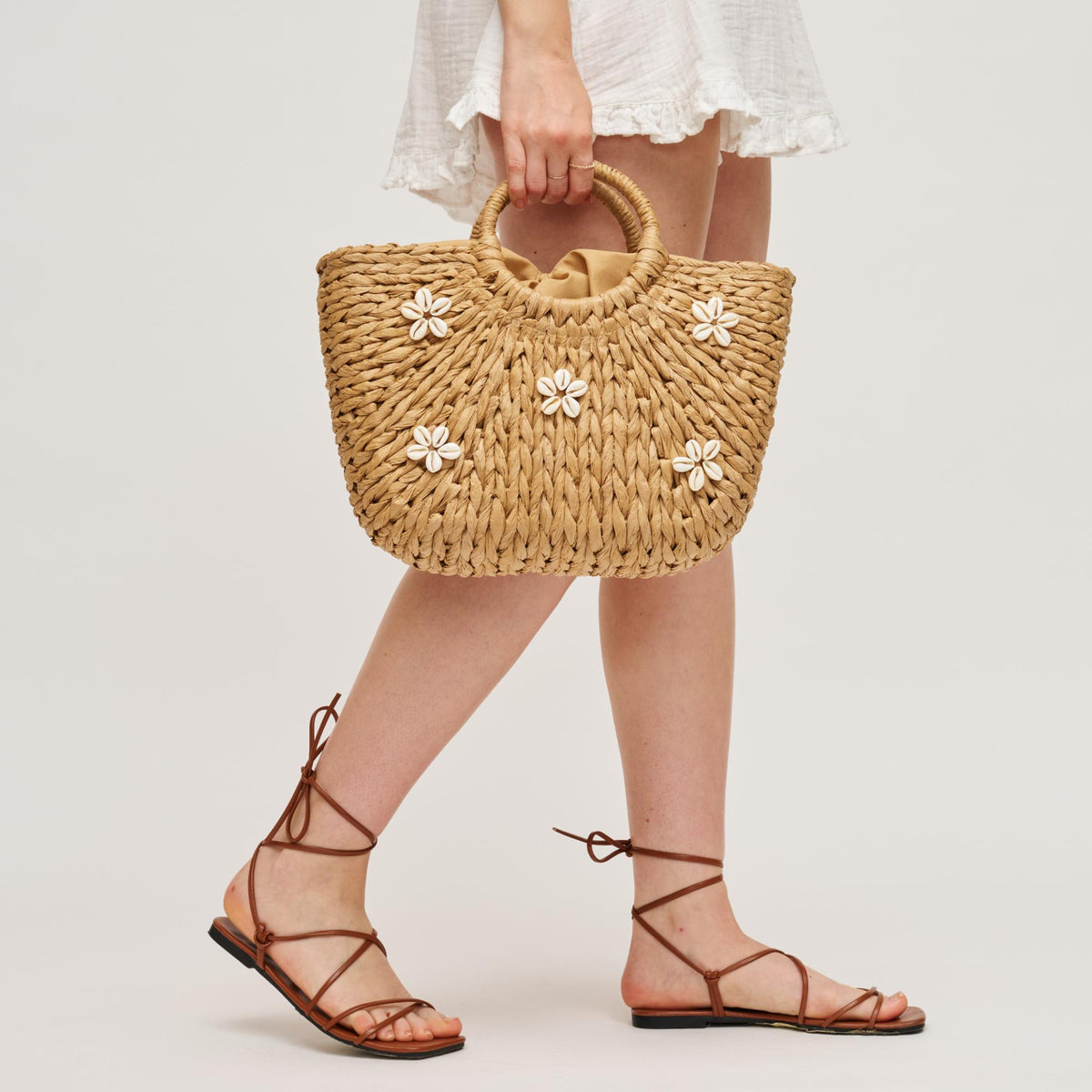 Woman wearing Natural Urban Expressions Coast Tote 840504208393 View 3 | Natural
