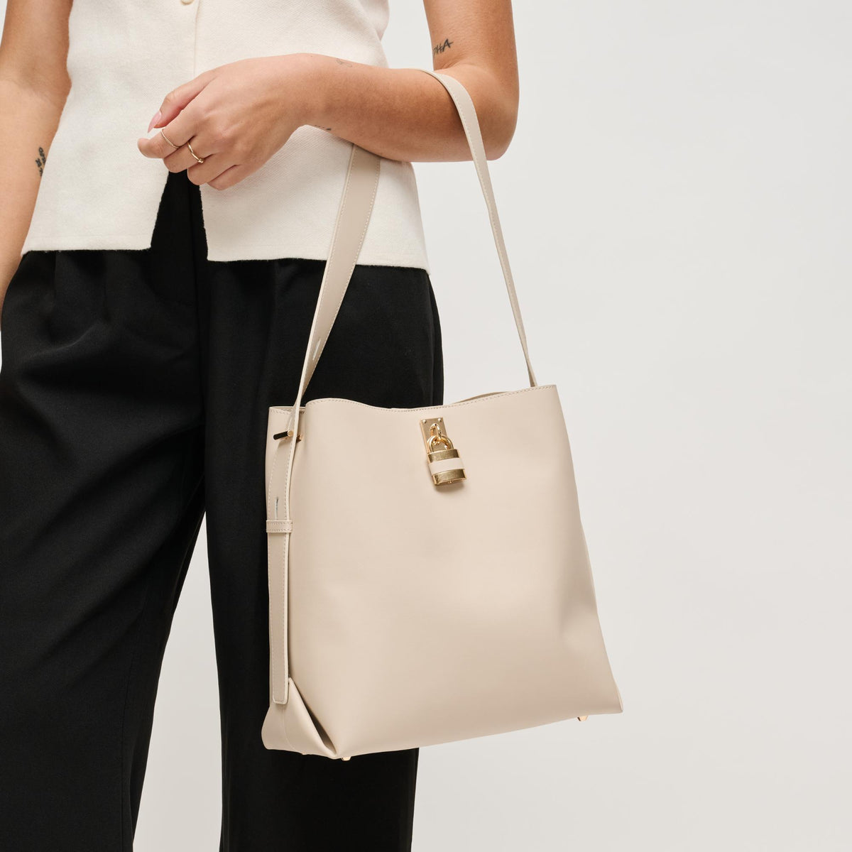 Woman wearing Bone Urban Expressions Caroline Hobo 840504208362 View 3 | Bone