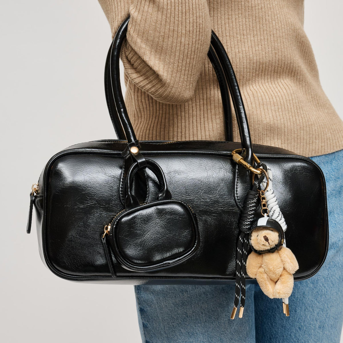 Woman wearing Black Urban Expressions Liora Shoulder Bag 840611198068 View 1 | Black