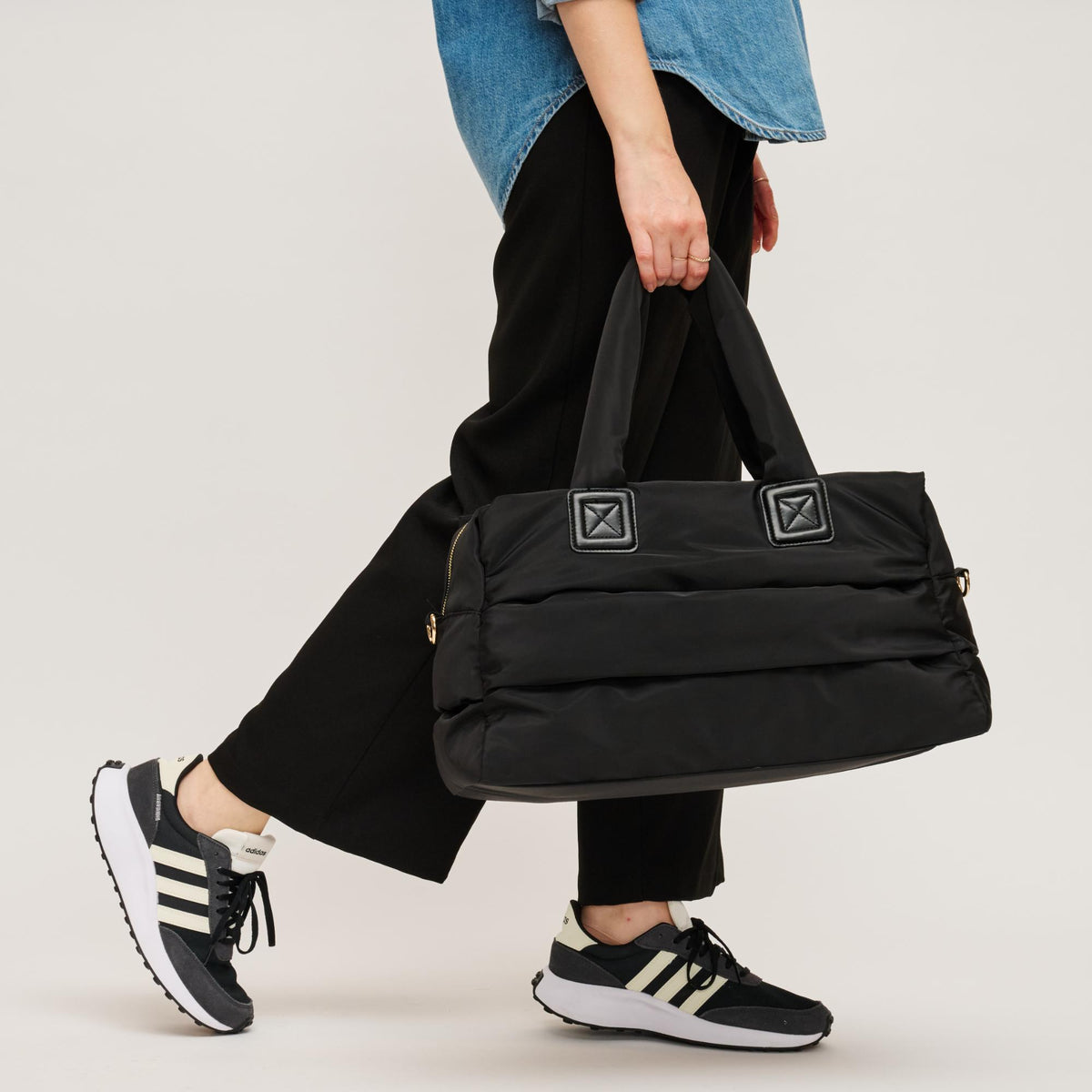 Woman wearing Black Urban Expressions Mia Tote 840504204258 View 1 | Black
