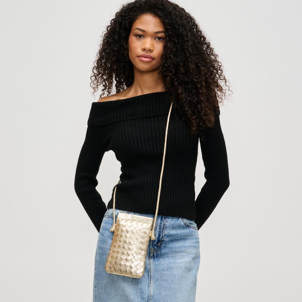 Woman wearing Gold Urban Expressions Jackie Crossbody 840611141996 View 1 | Gold