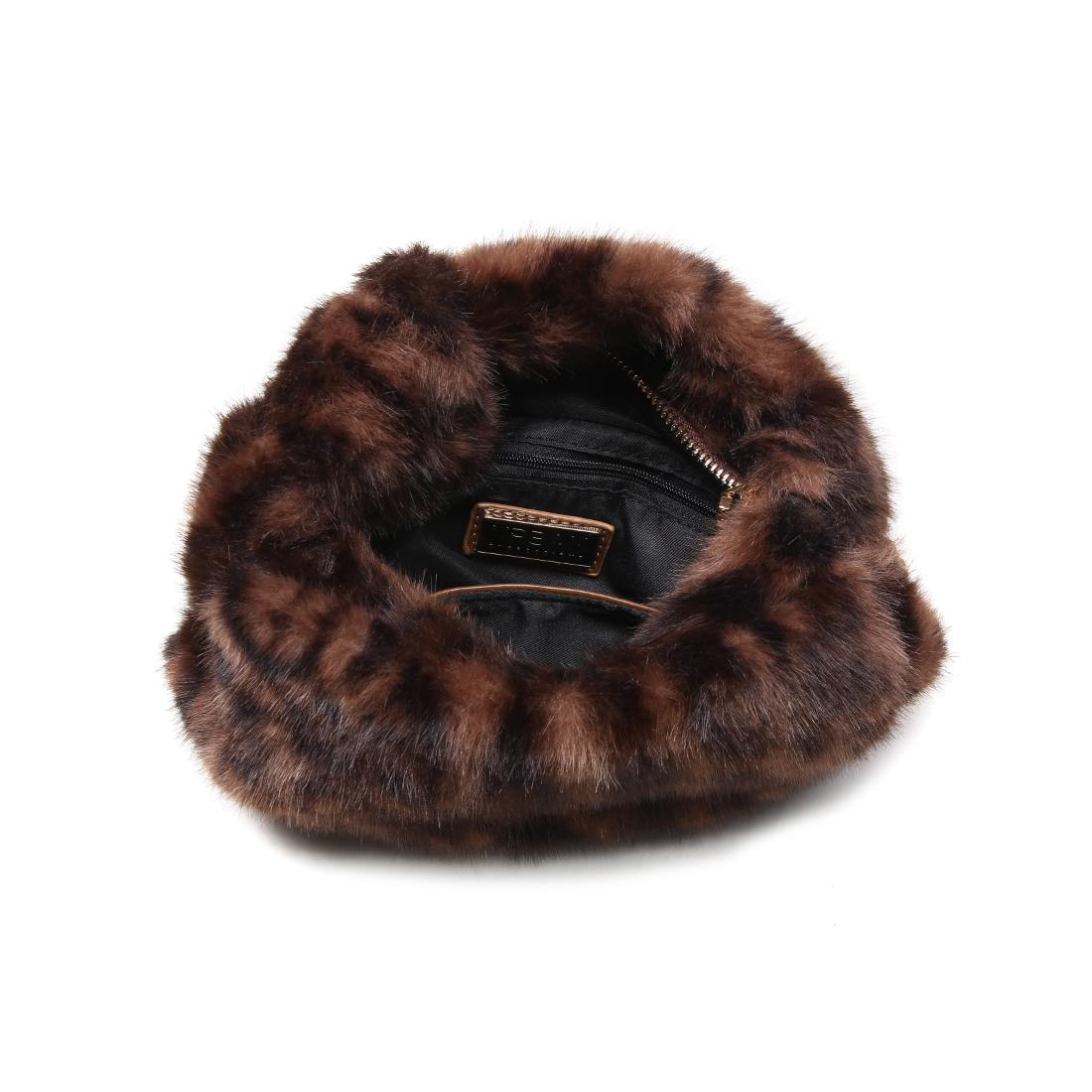 Product Image of Urban Expressions Monica - Faux Fur Crossbody 840611199515 View 8 | Leopard
