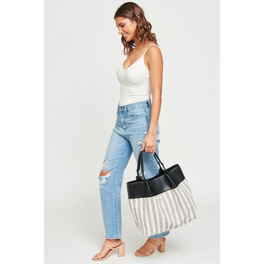 Woman wearing Black Urban Expressions Kiara Tote 840611172310 View 3 | Black