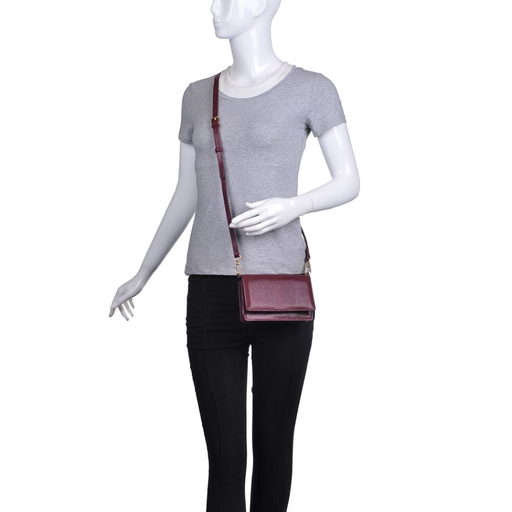 Product Image of Urban Expressions Emma Lizard Crossbody 840611173935 View 5 | Wine
