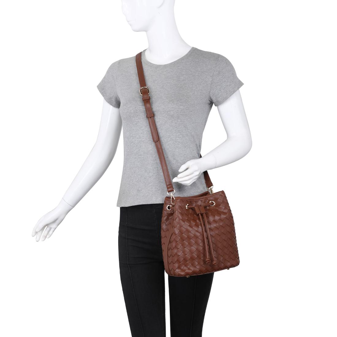 Product Image of Urban Expressions Kayden Crossbody 840504208614 View 5 | Chocolate