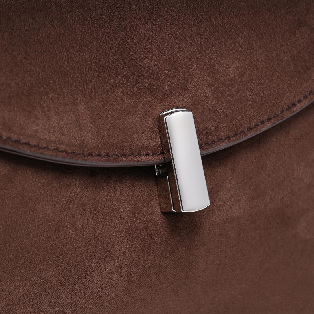 Urban Expressions Inez Crossbody 840504214752 View 8 | Chocolate