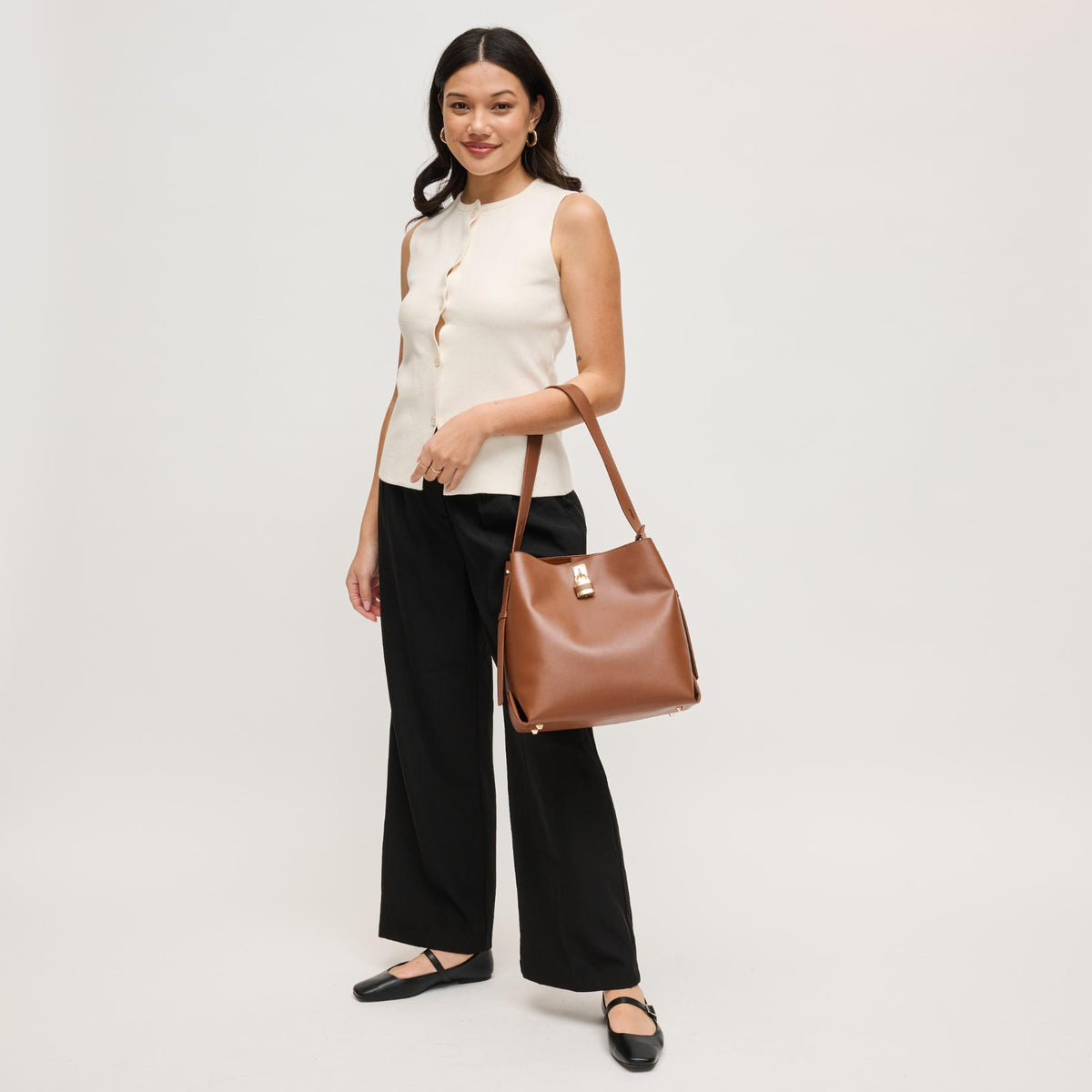 Woman wearing Chocolate Urban Expressions Caroline Hobo 840504208348 View 3 | Chocolate