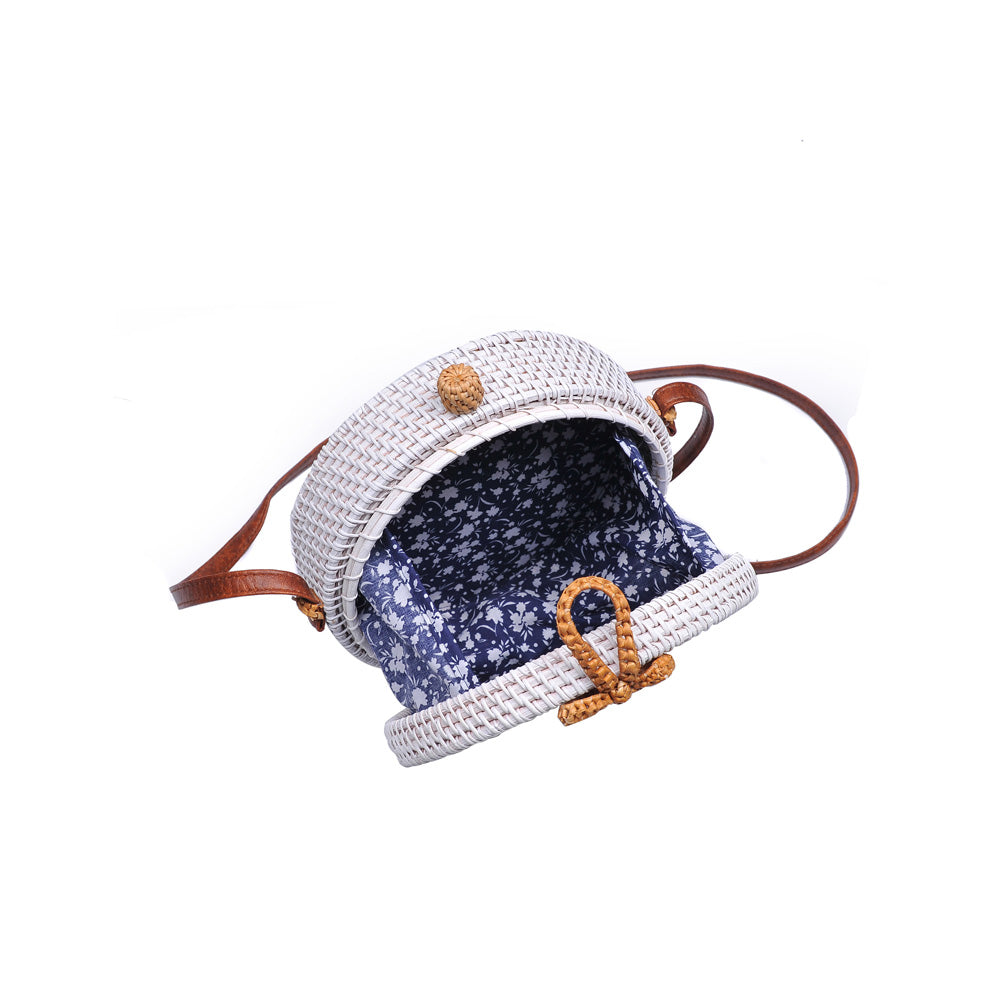 Product Image of Urban Expressions Barcelona Crossbody NA-840611159175 View 4 | White