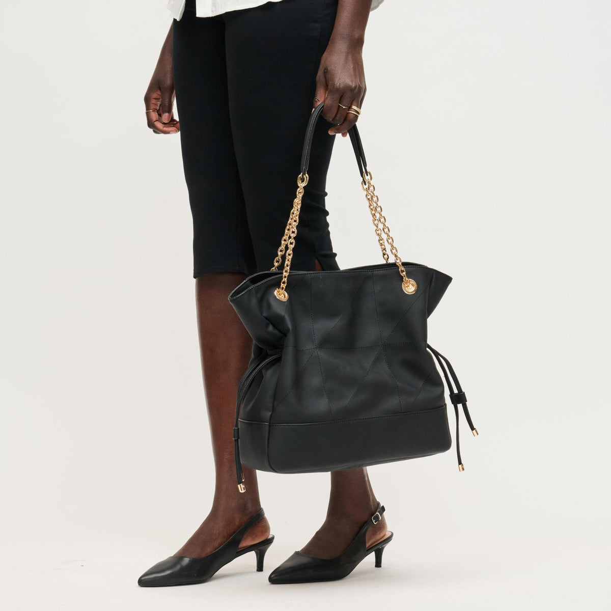 Woman wearing Black Urban Expressions Kinsley Tote 840504206375 View 1 | Black