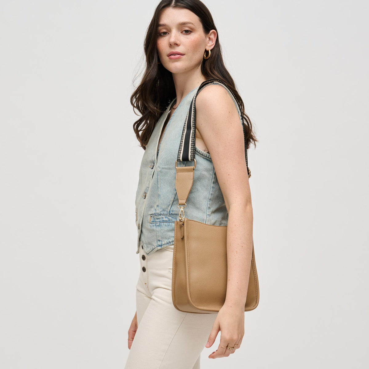 Woman wearing Taupe Urban Expressions Ferris Crossbody 840611190734 View 2 | Taupe