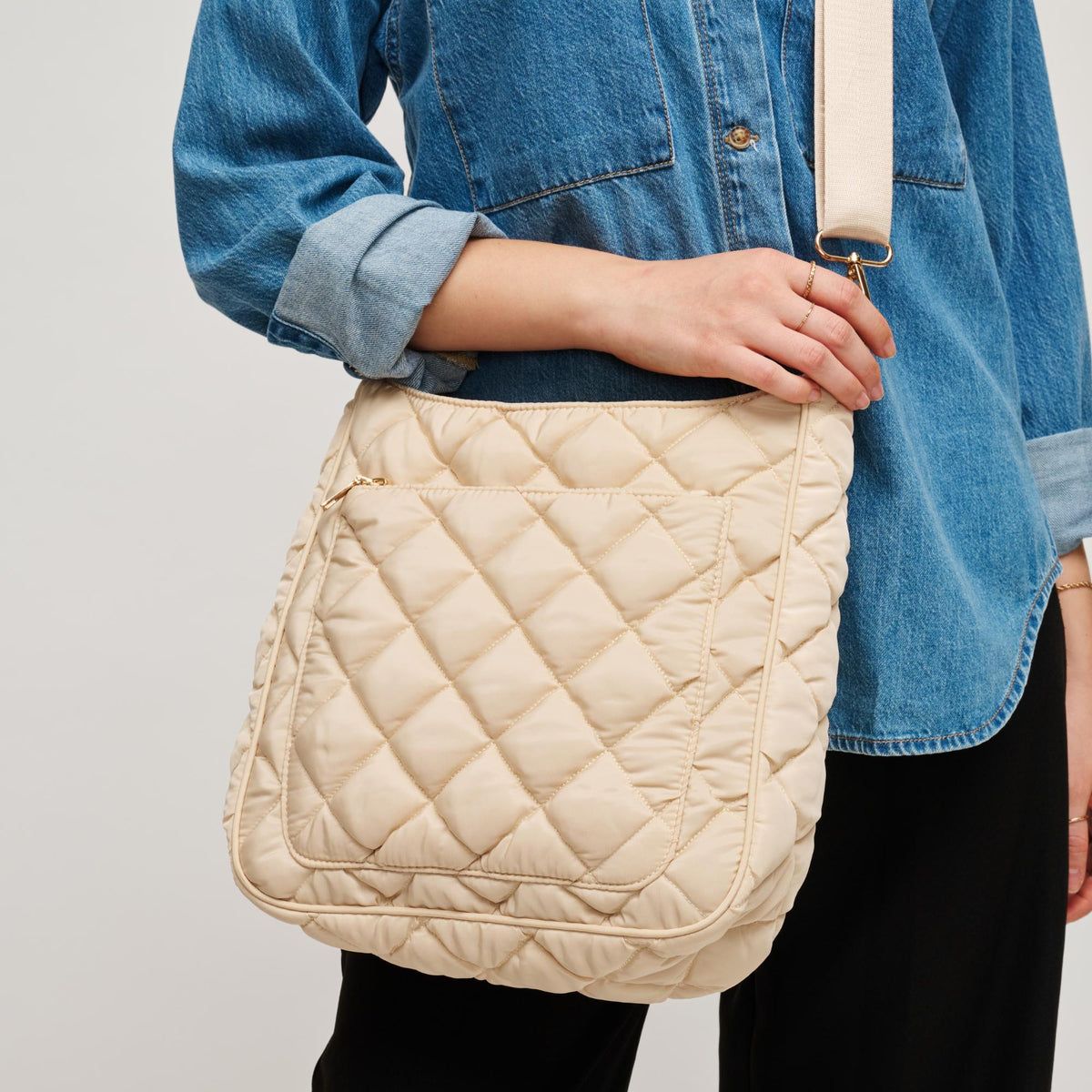Woman wearing Cream Urban Expressions Fia - Quilted Puffer Crossbody 840504207327 View 2 | Cream