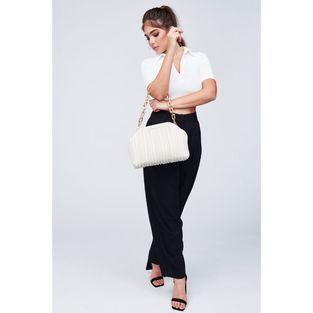 Woman wearing Oatmilk Urban Expressions Rylee Crossbody 818209011952 View 4 | Oatmilk