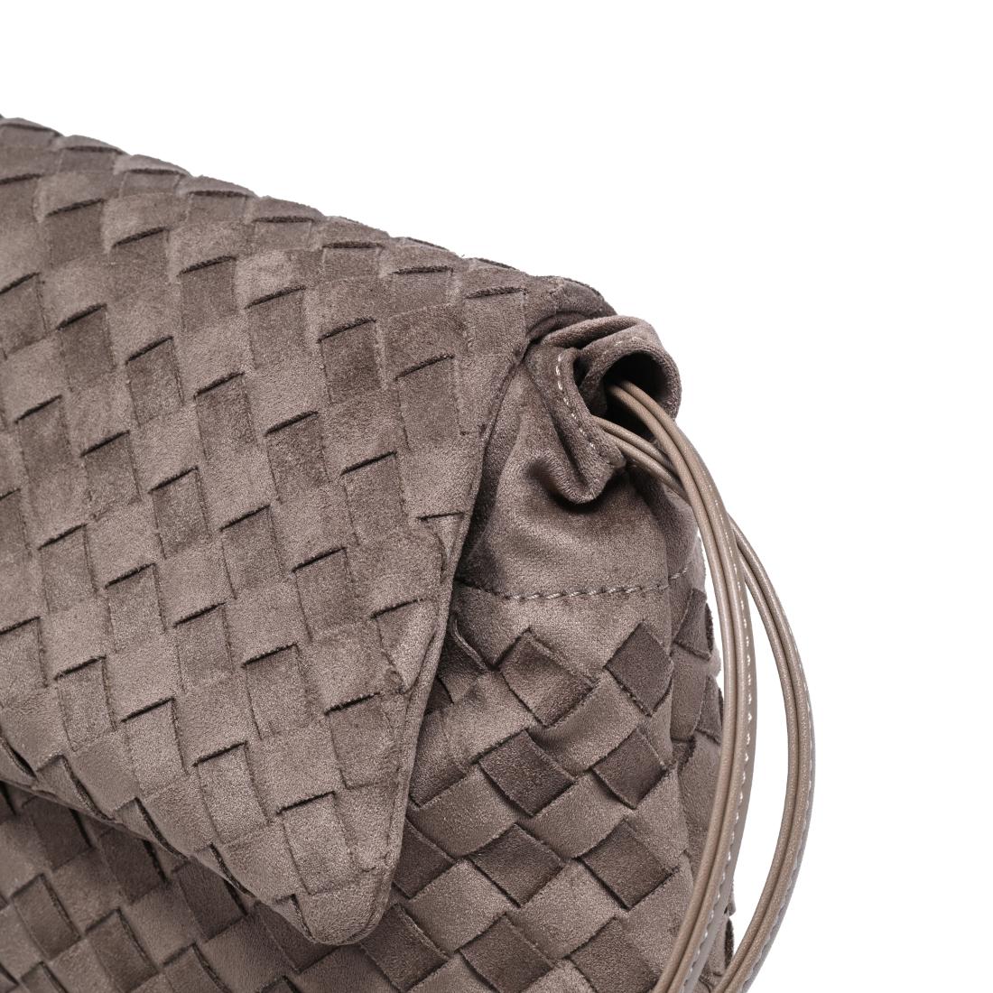 Urban Expressions Salem Crossbody 840504214684 View 8 | Taupe