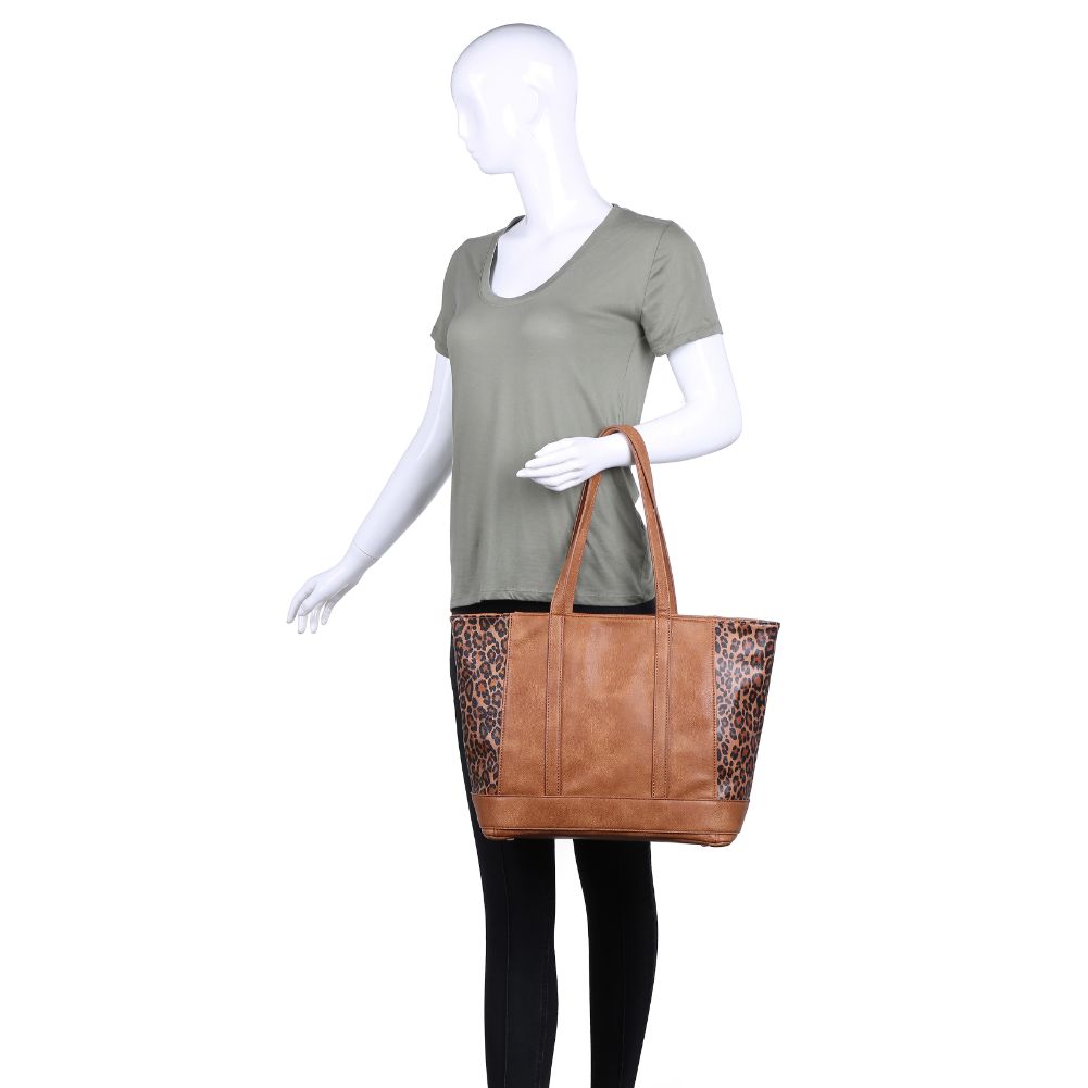 Urban Expressions Josie Tote NA-840611163745 View 5 | Tan Leopard