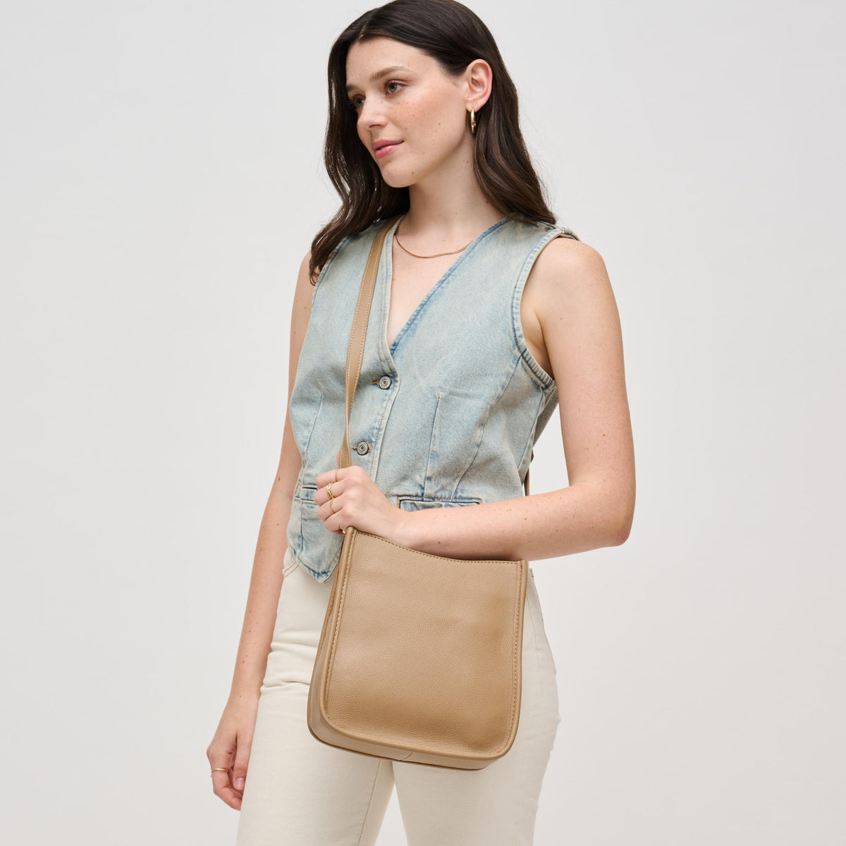 Woman wearing Taupe Urban Expressions Ferris Crossbody 840611190734 View 4 | Taupe