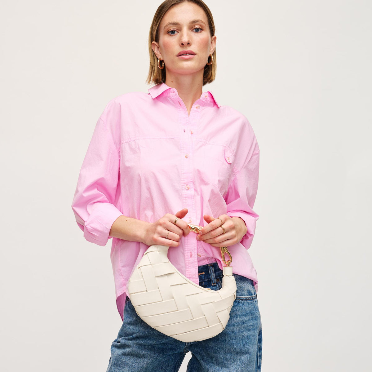 Woman wearing Oatmilk Urban Expressions Pamela Crossbody 840611147462 View 2 | Oatmilk