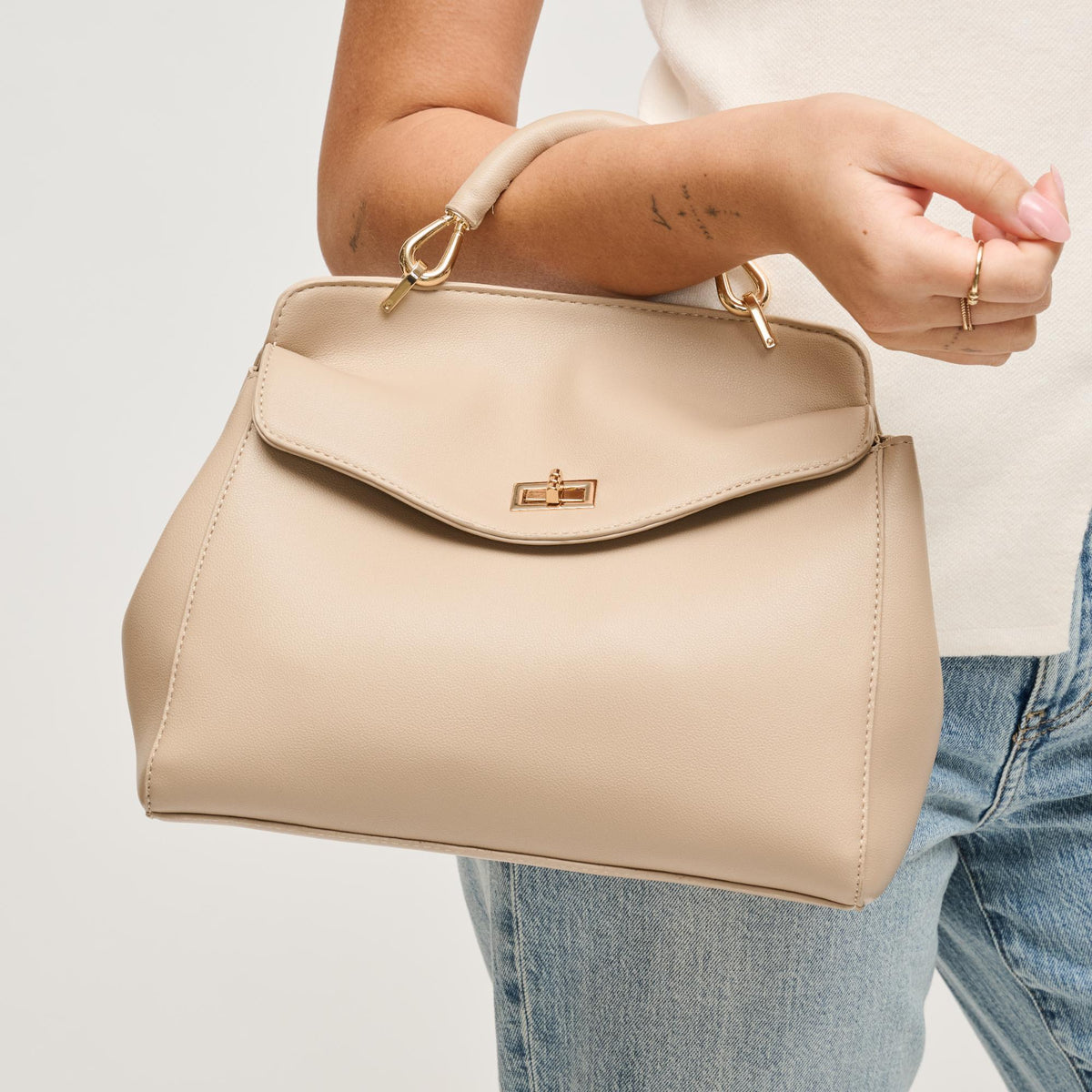 Woman wearing Natural Urban Expressions Liza Crossbody 840504208287 View 4 | Natural
