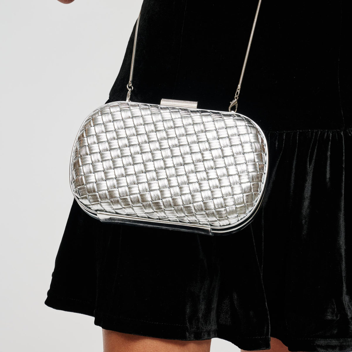 Woman wearing Silver Urban Expressions Roslyn Evening Bag 840504209796 View 1 | Silver