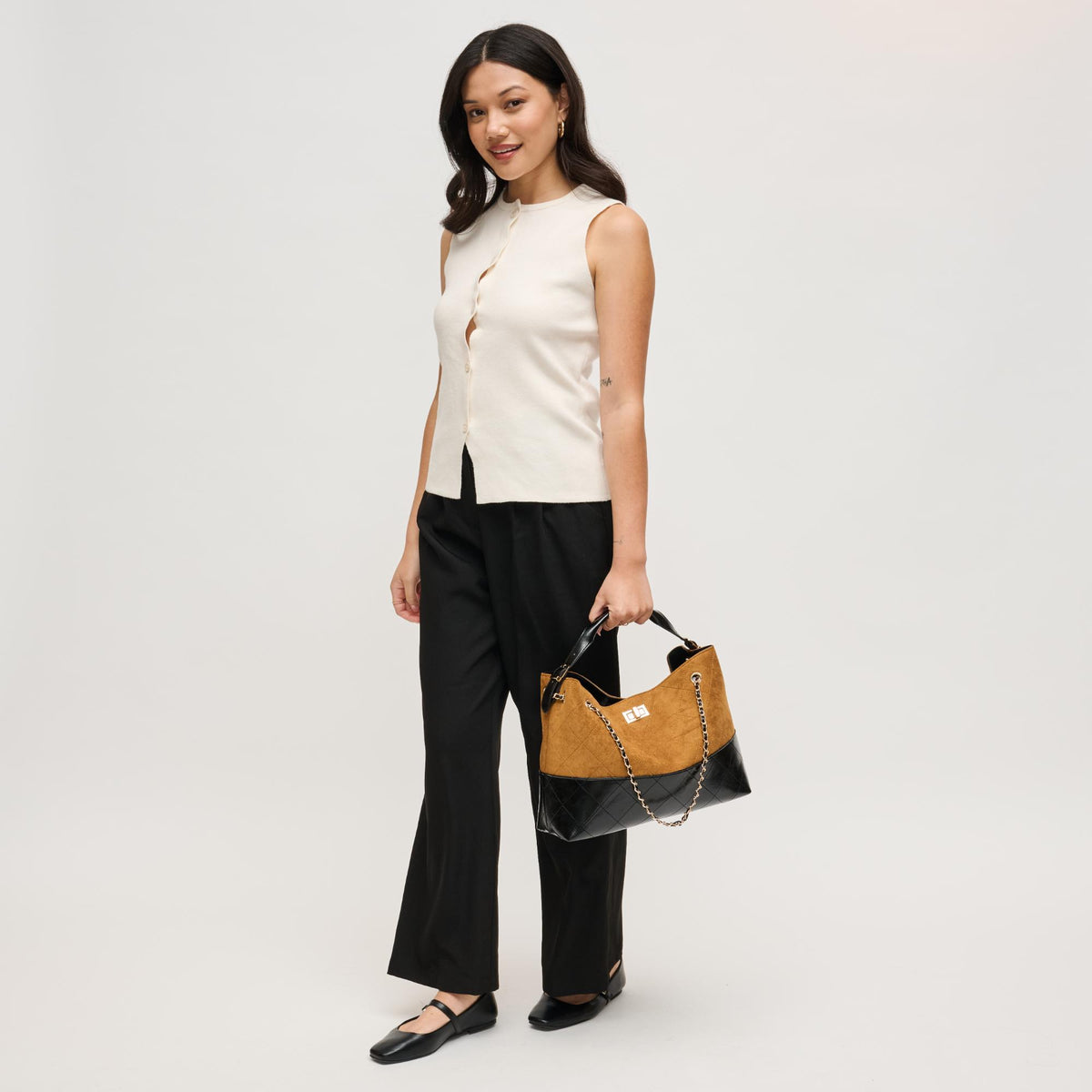 Woman wearing Tan Black Urban Expressions Eliana Tote 840504205552 View 2 | Tan Black