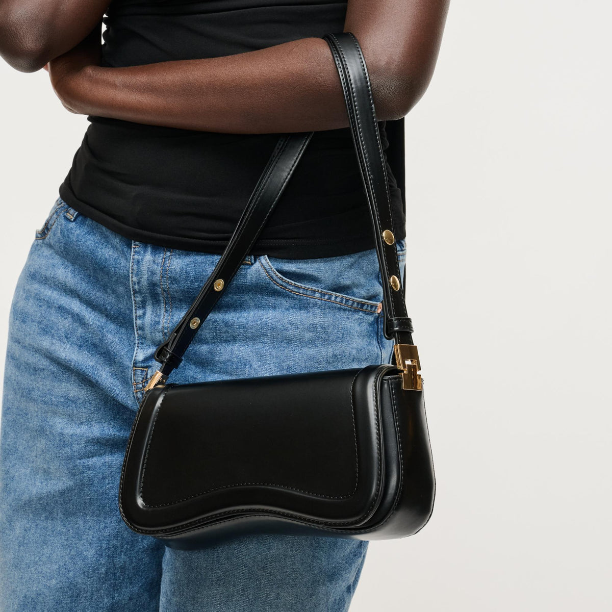 Woman wearing Black Urban Expressions Max Shoulder Bag 840504208409 View 1 | Black