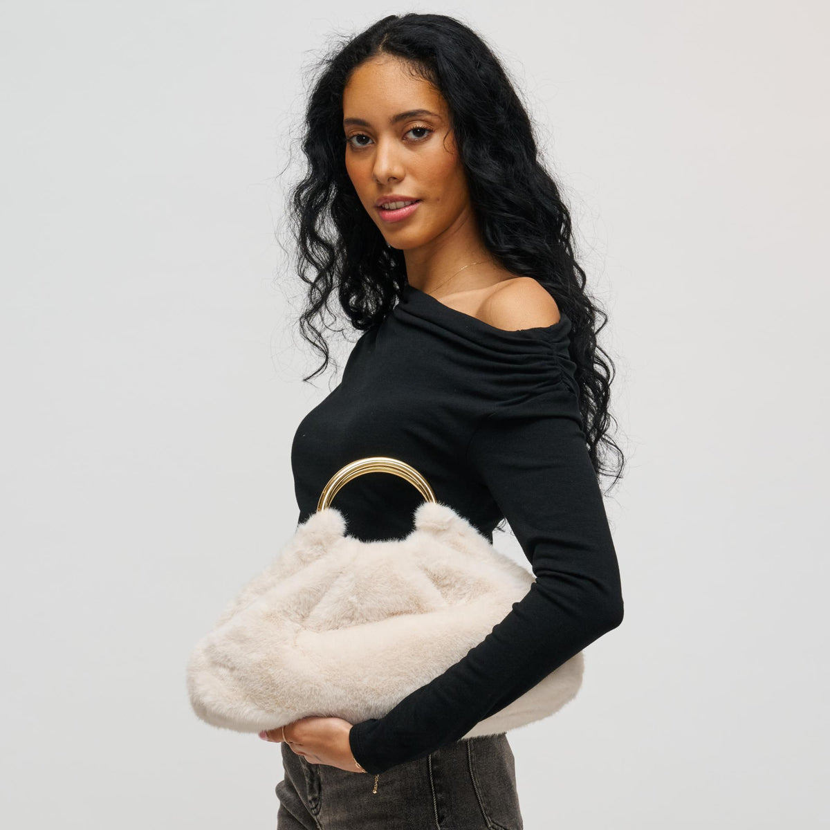 Woman wearing Ivory Urban Expressions Keala Tote 840504200021 View 3 | Ivory