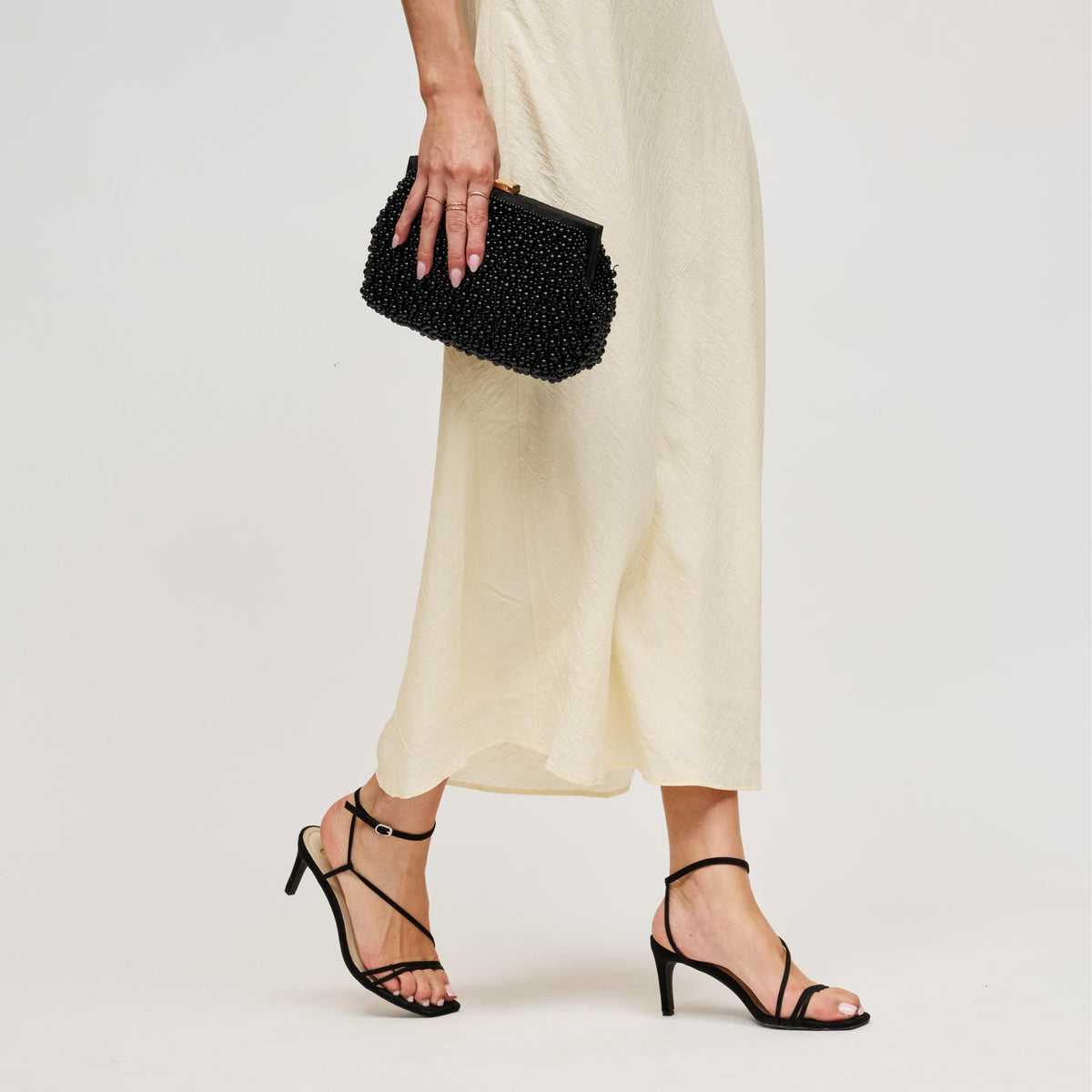 Woman wearing Black Urban Expressions Samira Evening Bag 840611136886 View 3 | Black