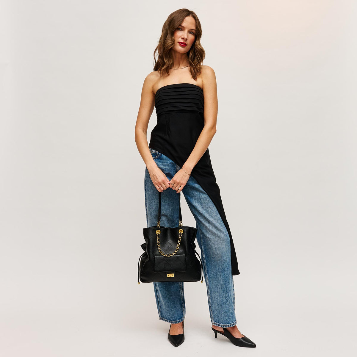 Woman wearing Black Urban Expressions Hudson Tote 840504205101 View 4 | Black