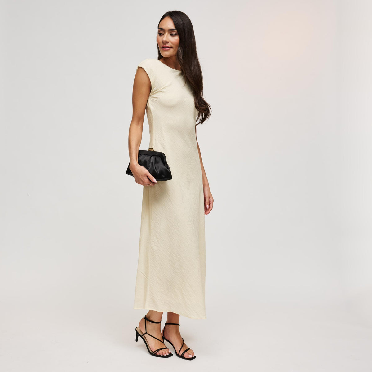 Woman wearing Black Urban Expressions Winter Clutch 840504211706 View 4 | Black