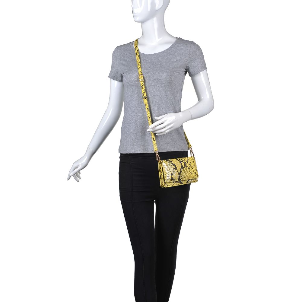 Product Image of Urban Expressions Emma Snake Crossbody 840611169471 View 5 | Yellow Metallic