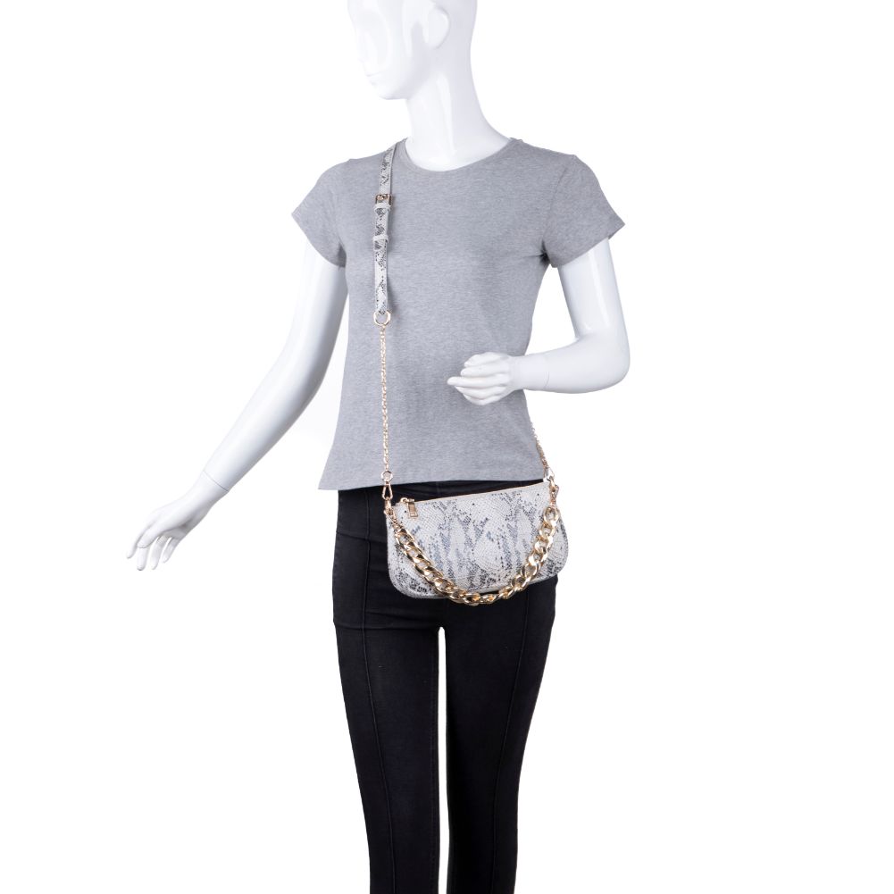 Product Image of Urban Expressions Jeri Crossbody 840611175588 View 5 | White Black