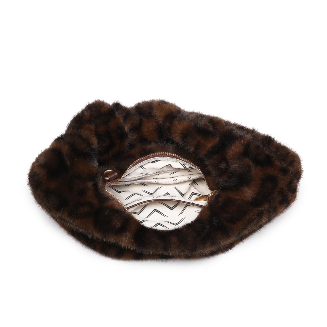 Product Image of Urban Expressions Sylvia Crossbody 840611198051 View 4 | Leopard