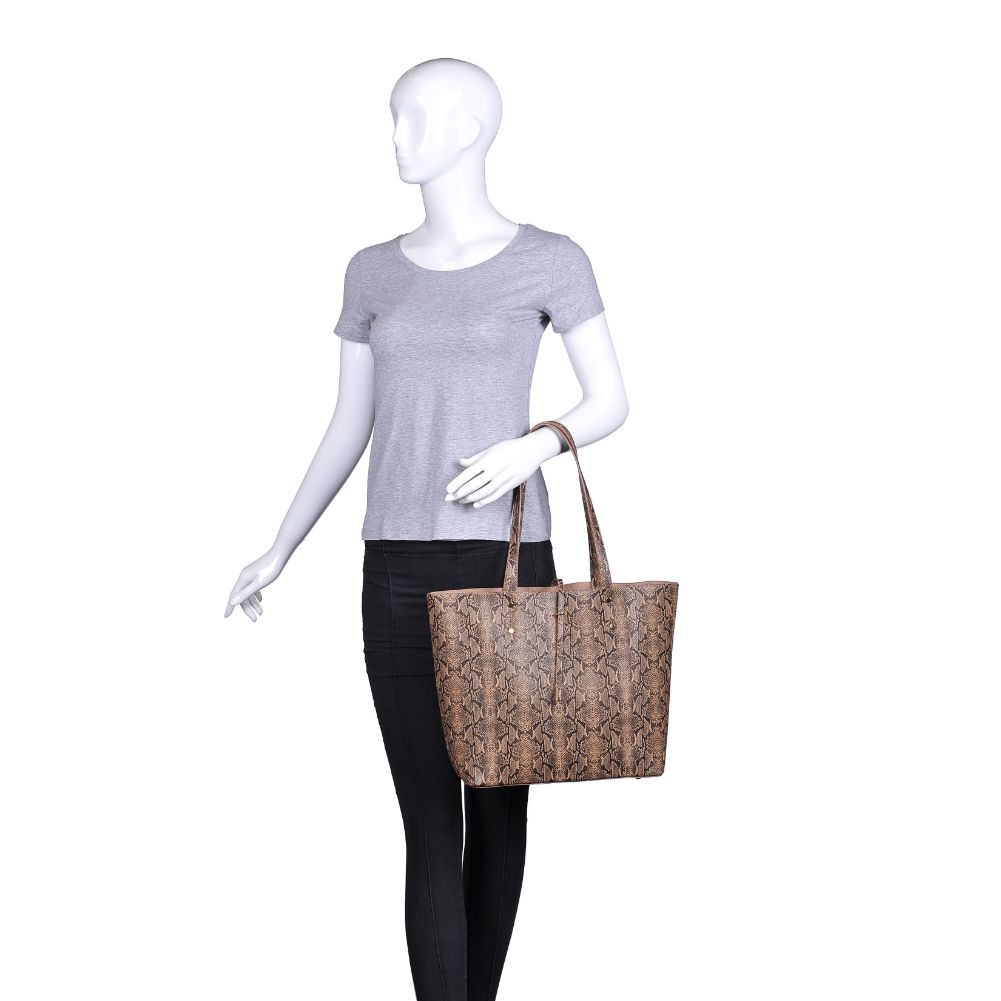 Product Image of Urban Expressions Madison Tote 840611167545 View 5 | Natural
