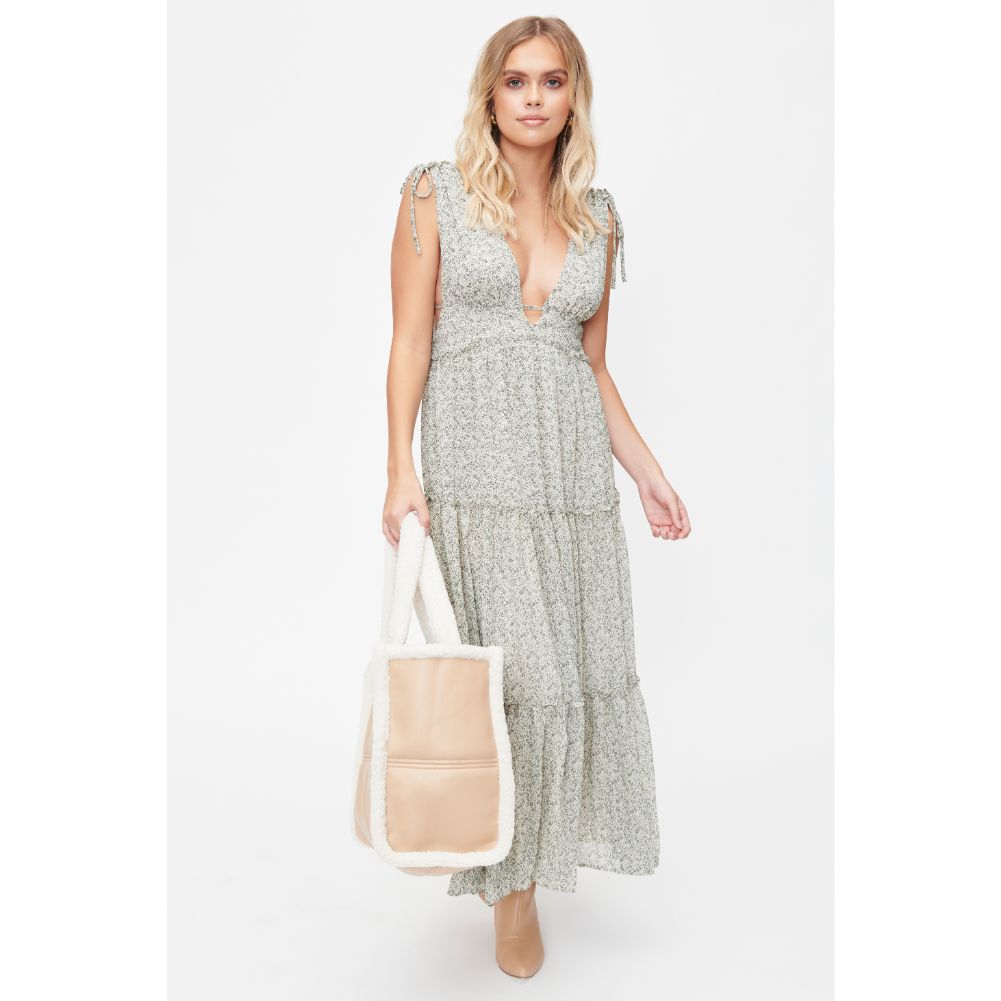 Woman wearing Natural Urban Expressions Lohi Tote 840611101440 View 4 | Natural