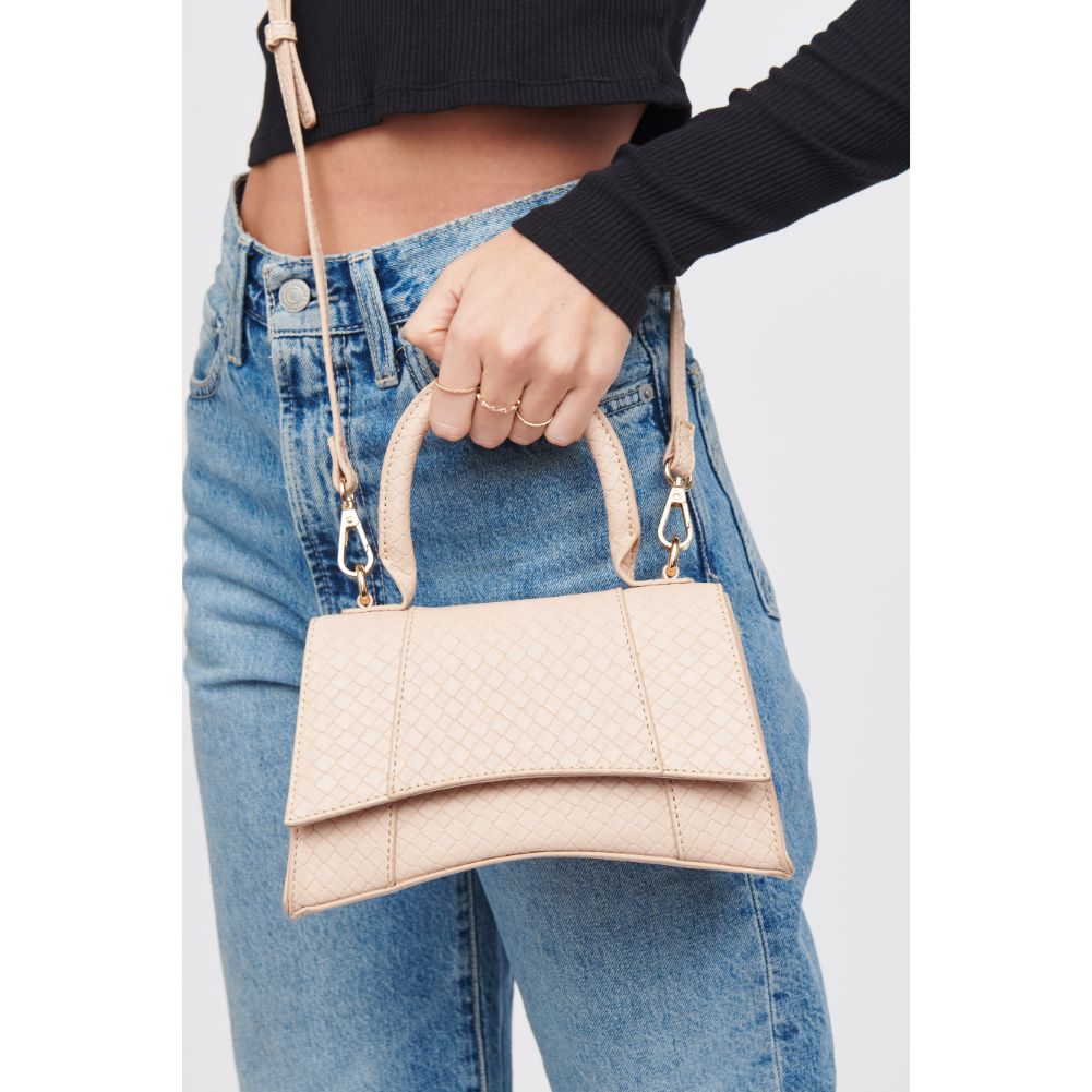 Woman wearing Natural Urban Expressions Lucas - Woven Top Handle 818209018388 View 1 | Natural