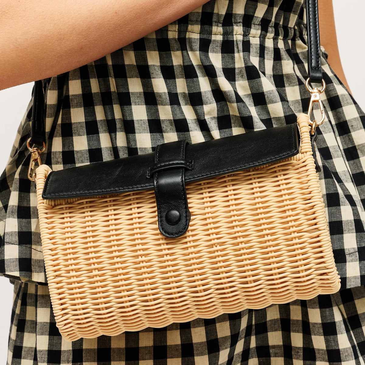 Woman wearing Natural Black Urban Expressions Benjamin Crossbody 840504205712 View 2 | Natural Black