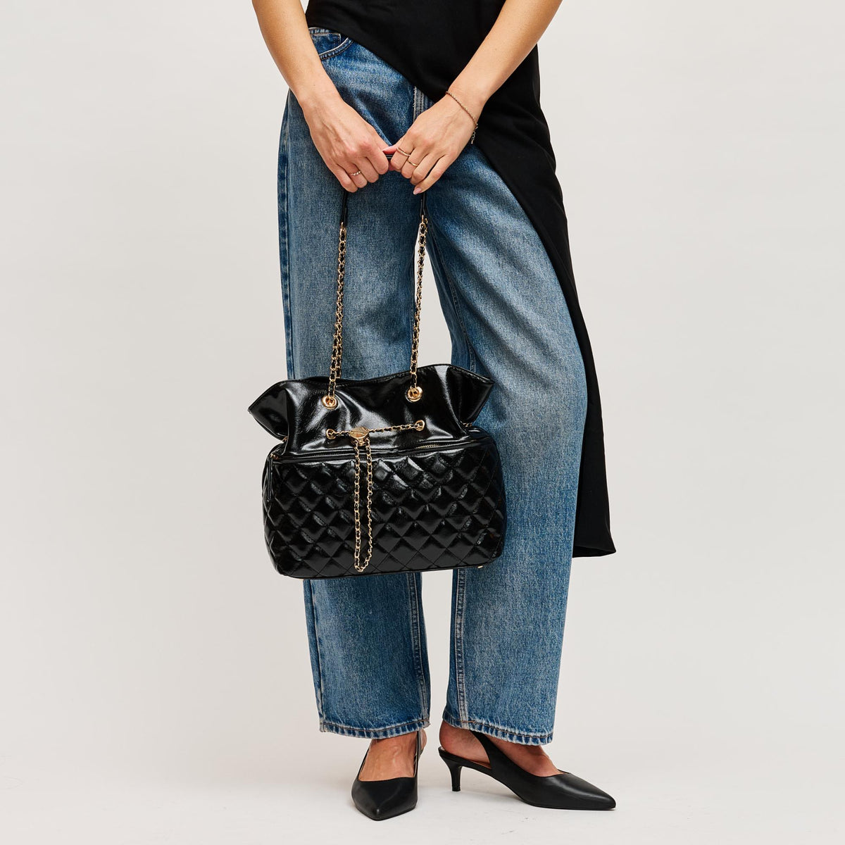 Woman wearing Black Urban Expressions Alice Tote 840504205521 View 3 | Black