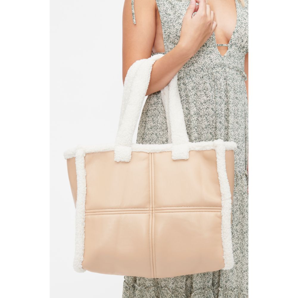 Woman wearing Natural Urban Expressions Lohi Tote 840611101440 View 1 | Natural