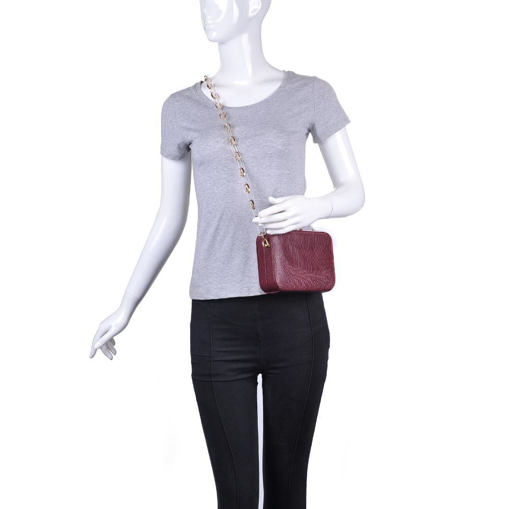 Product Image of Urban Expressions Gwen Lizard Evening Bag 840611173973 View 5 | Wine