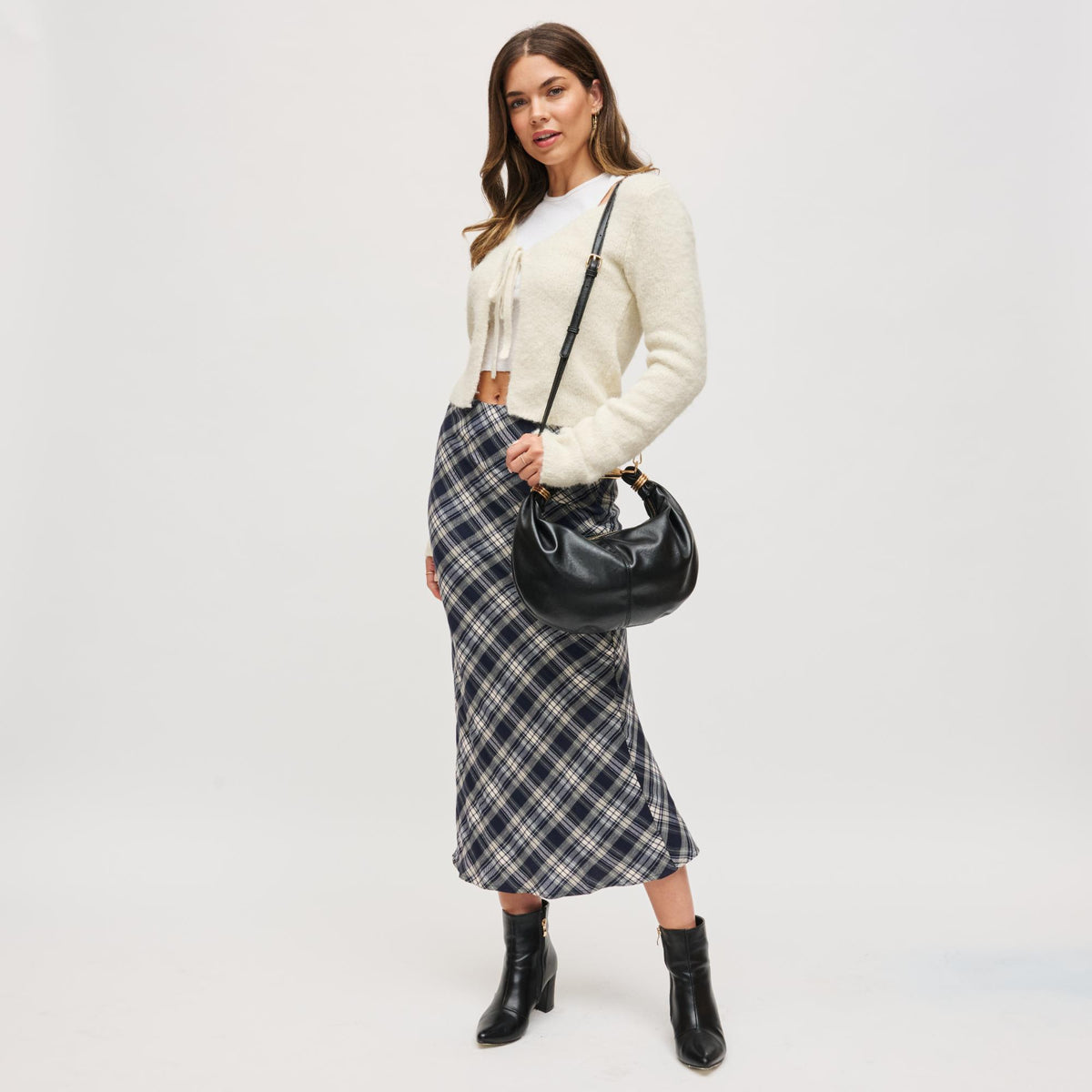 Woman wearing Black Urban Expressions Carrie Crossbody 840611199782 View 2 | Black