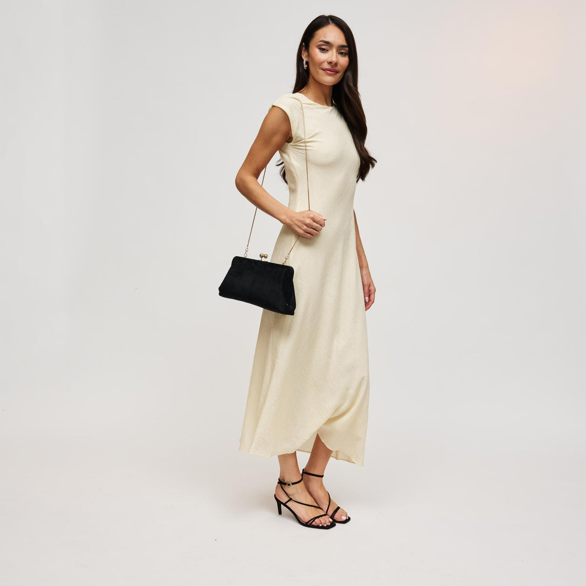 Woman wearing Black Urban Expressions Kristin - SU Clutch 840504212505 View 3 | Black