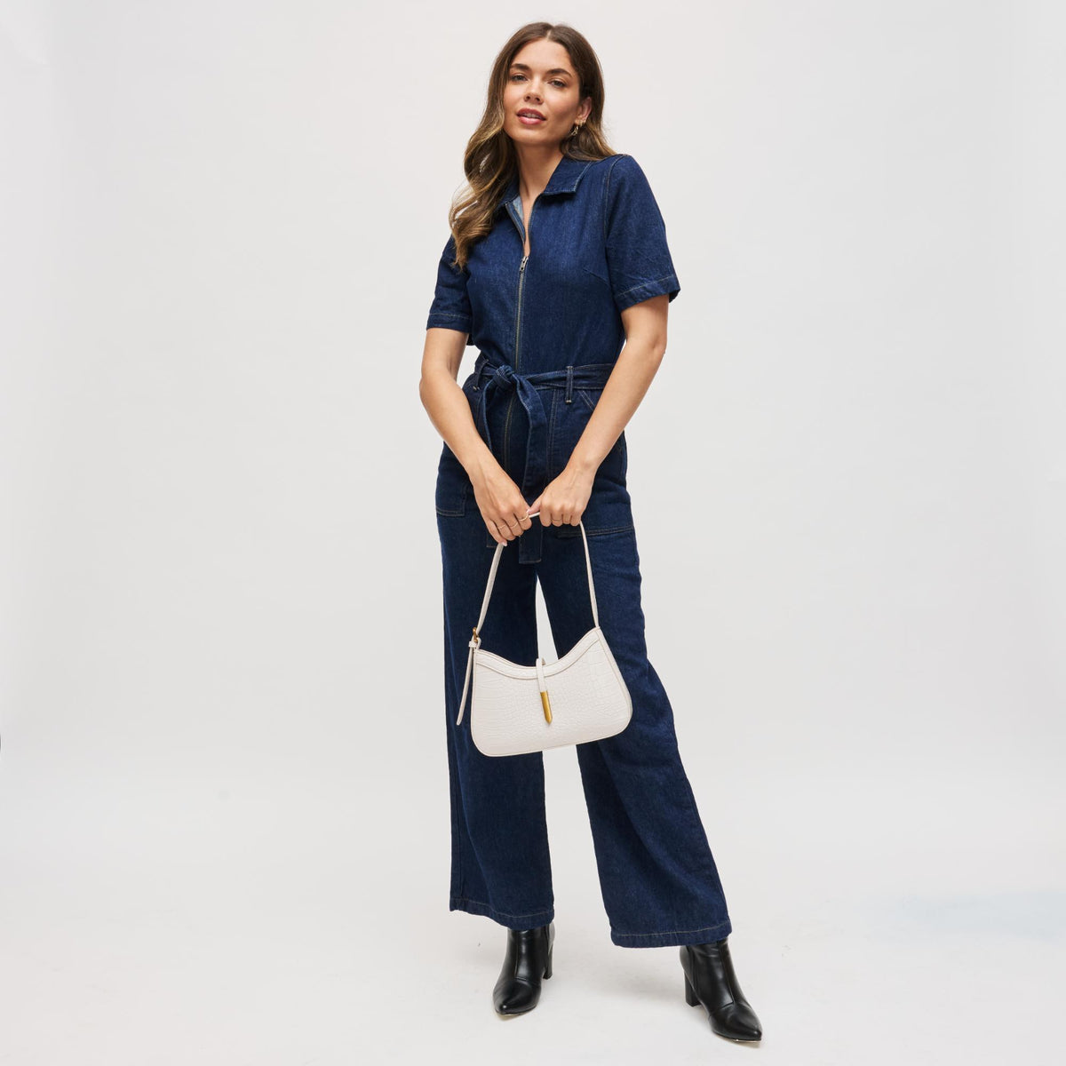 Woman wearing Oatmilk Urban Expressions Judith Shoulder Bag 840611199669 View 3 | Oatmilk