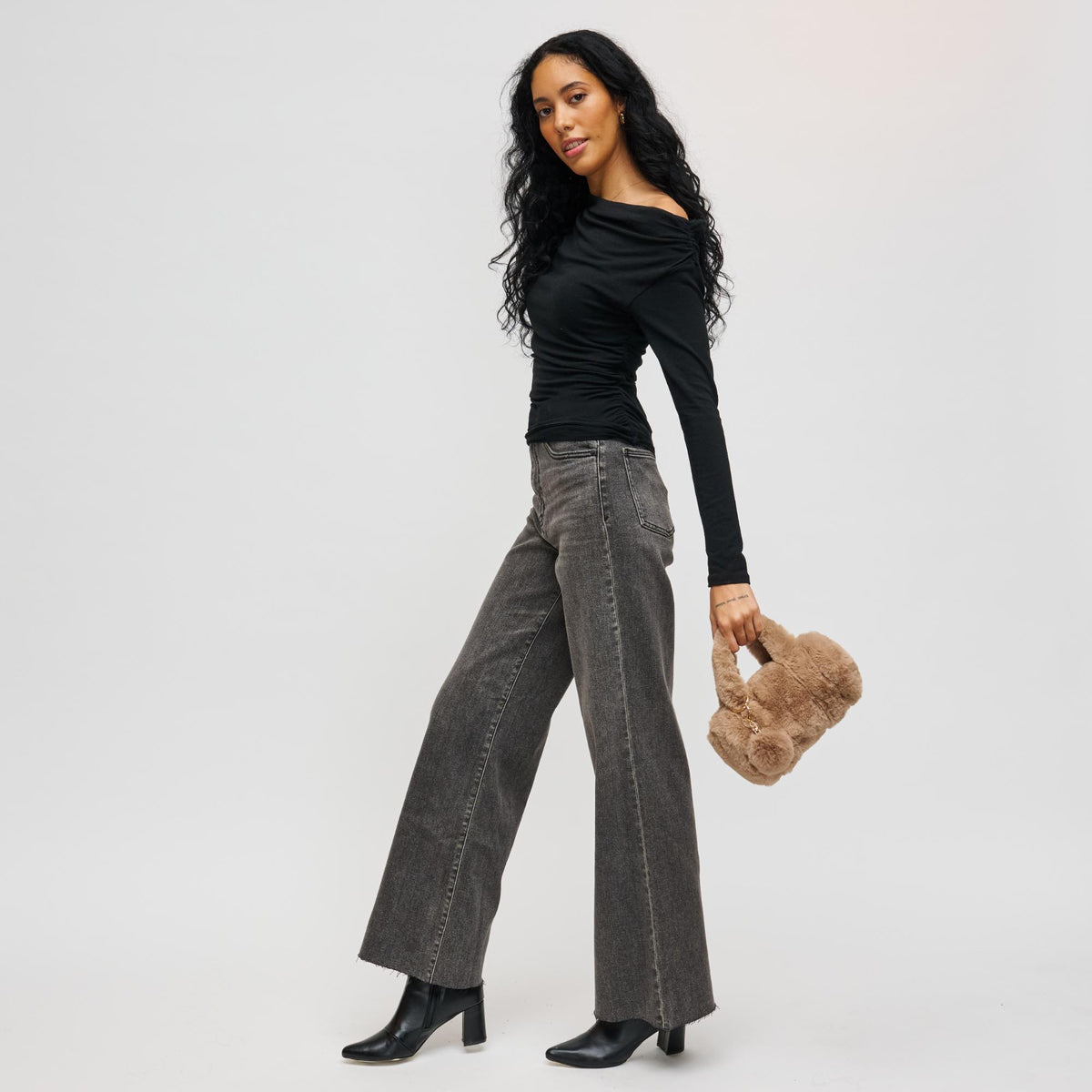 Woman wearing Natural Urban Expressions Lexi Crossbody 840611199829 View 2 | Natural