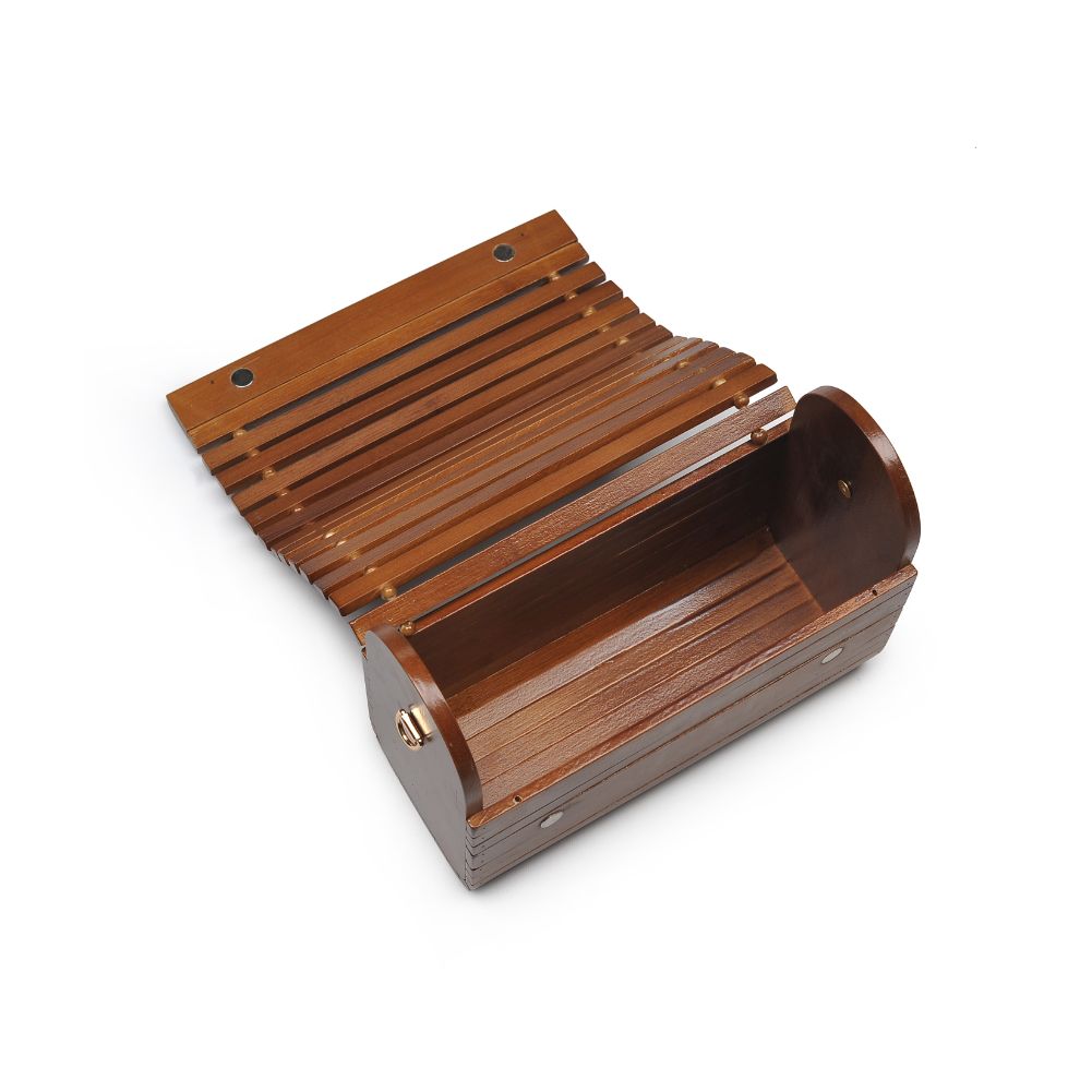 Product Image of Urban Expressions Vera Crossbody 840611170279 View 4 | Mahogany