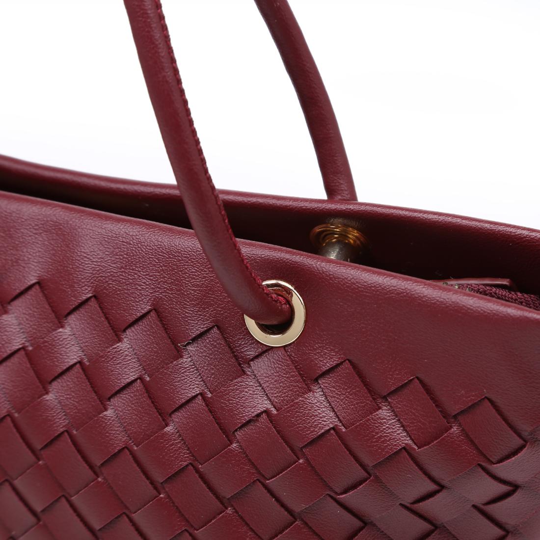 Urban Expressions Otto Crossbody 840504214059 View 8 | Burgundy