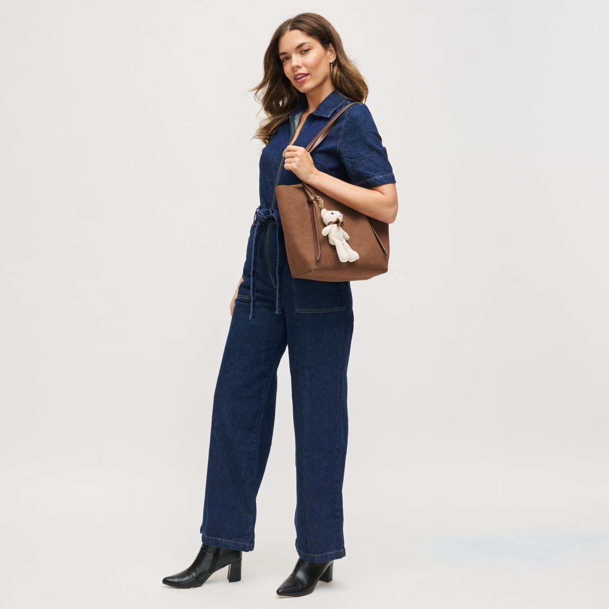 Woman wearing Chocolate Urban Expressions Lorenza Tote 840611199324 View 3 | Chocolate