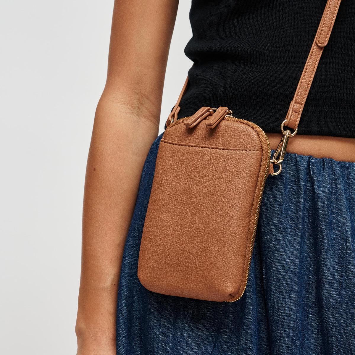 Woman wearing Tan Urban Expressions Karen Cell Phone Crossbody 840504212796 View 3 | Tan