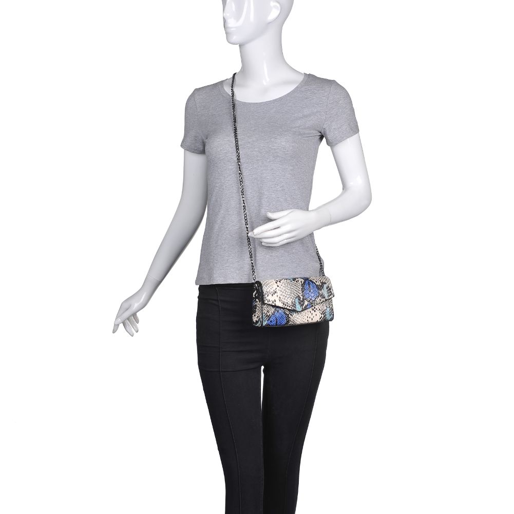 Product Image of Urban Expressions Jill Clutch 840611172907 View 5 | Blue Multi