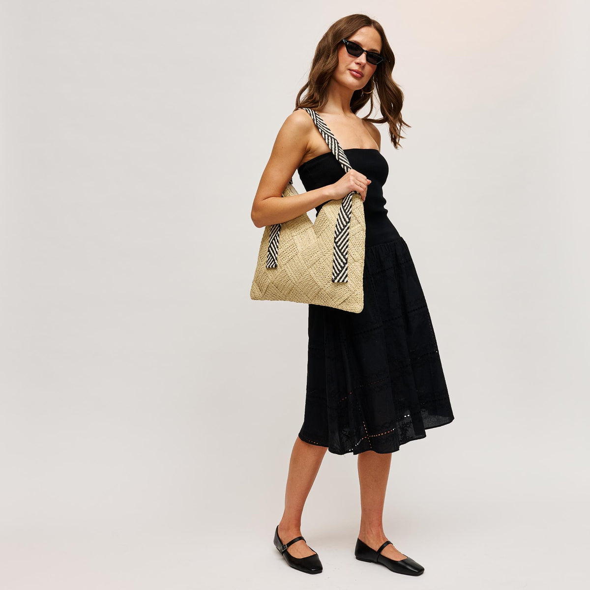 Woman wearing Ivory Urban Expressions Ellen Hobo 840504203008 View 3 | Ivory