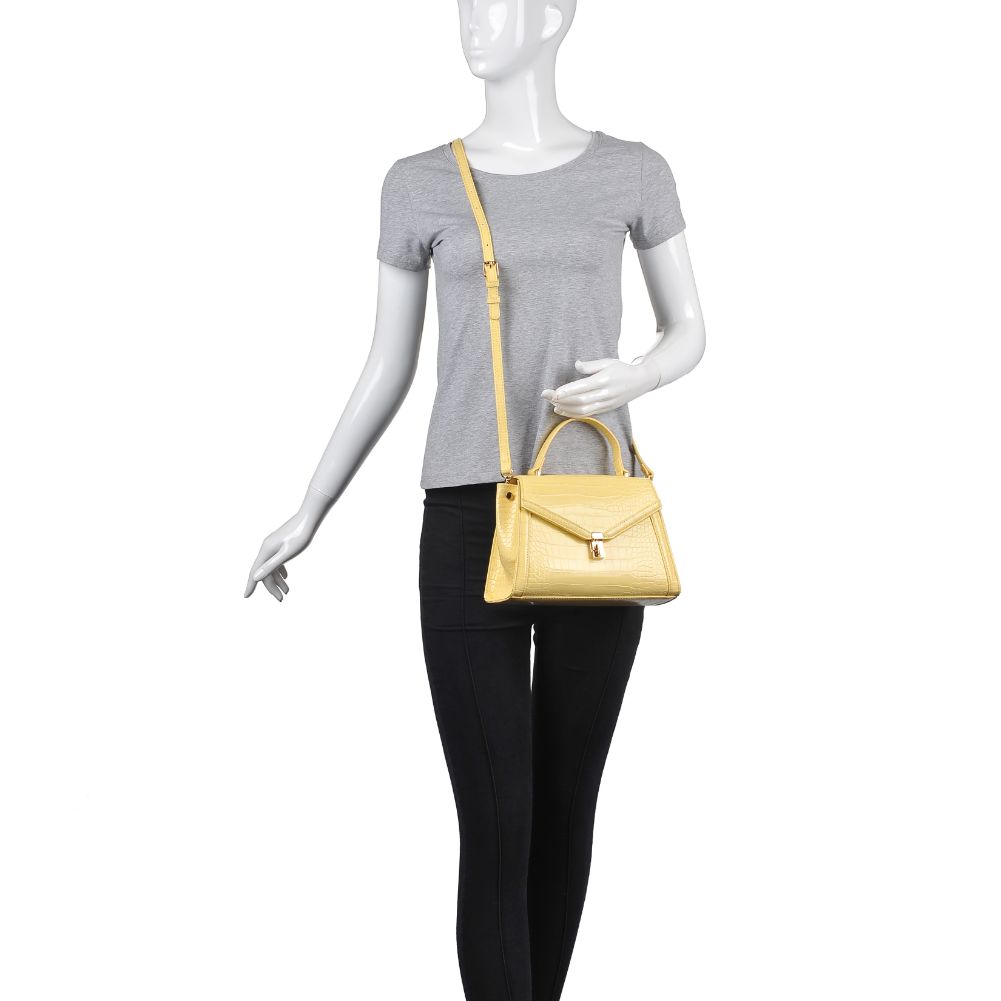 Product Image of Urban Expressions Liz Crossbody 840611172464 View 5 | Lemon