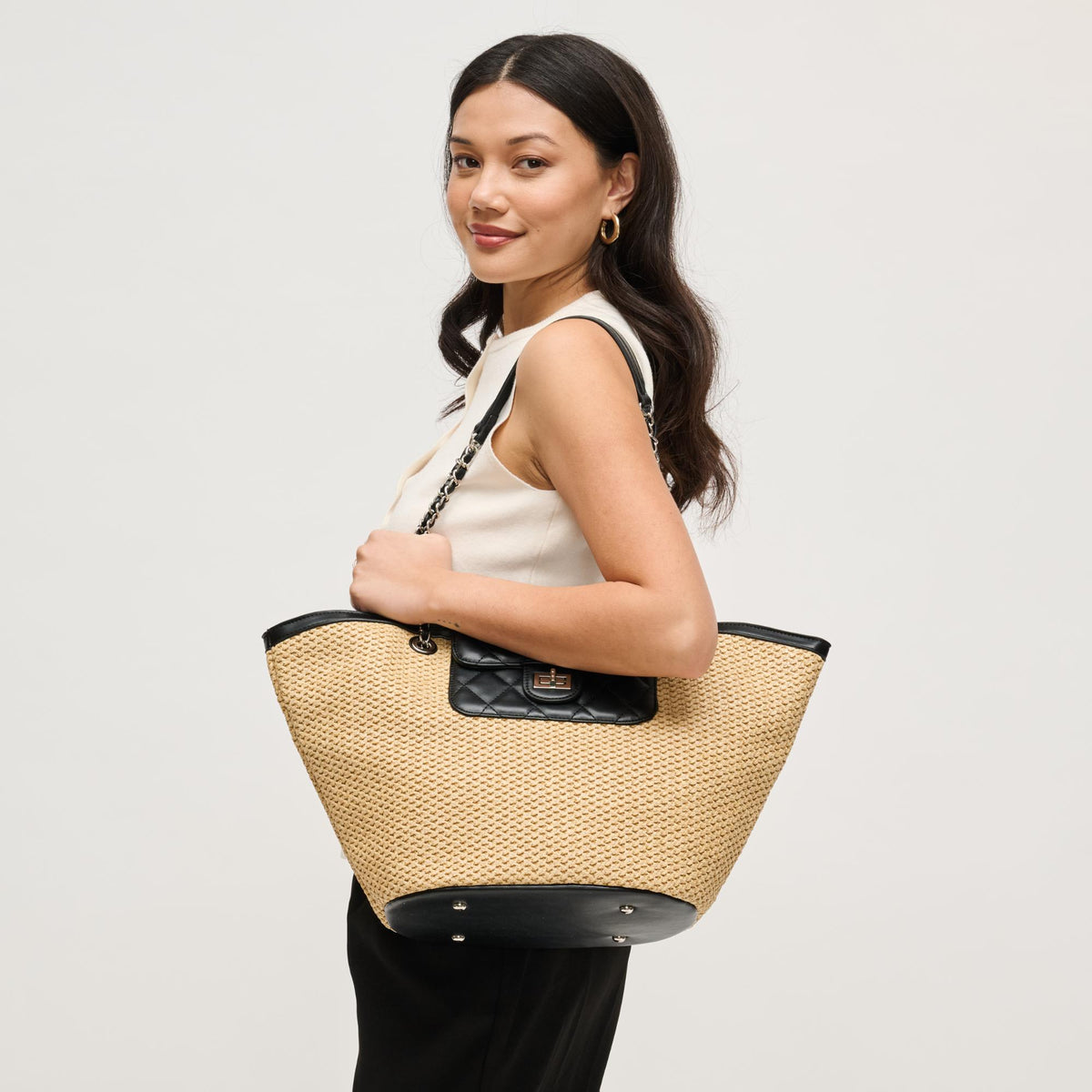 Woman wearing Natural Black Urban Expressions Landon Tote 840504205002 View 3 | Natural Black